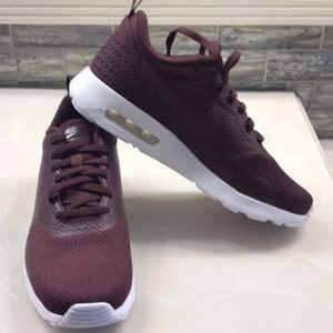 nike air max tavas burgundy